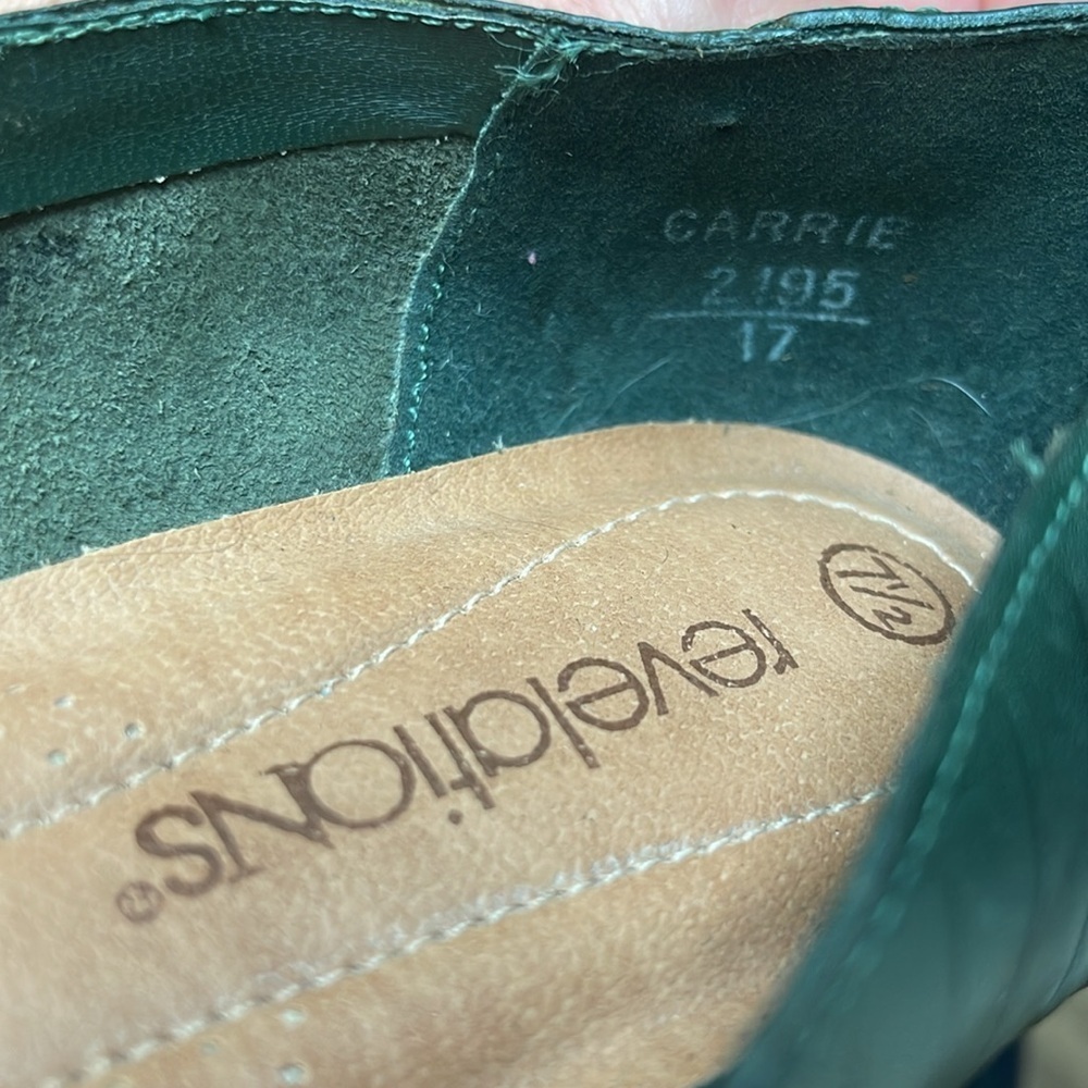 NWT Revolution Women's Leather Dark Hunter Green Woven Flats - Picture 7 of 8